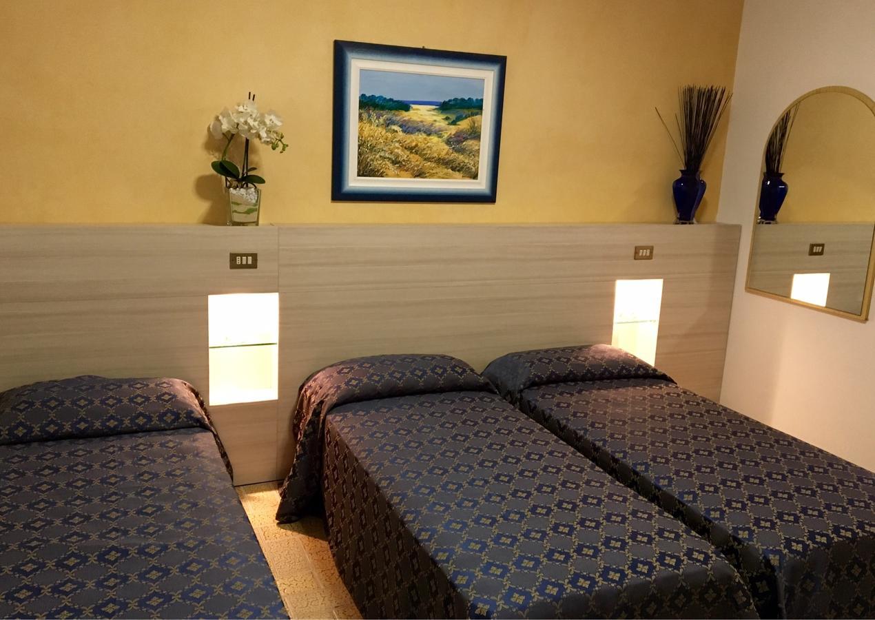 Hotel Della Motta Bellaria-Igea Marina Esterno foto