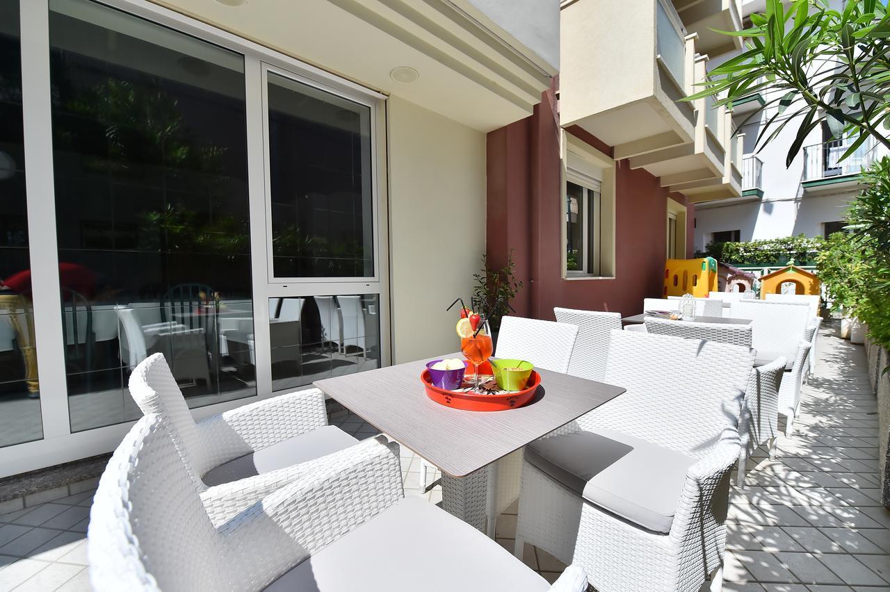 Hotel Della Motta Bellaria-Igea Marina Esterno foto