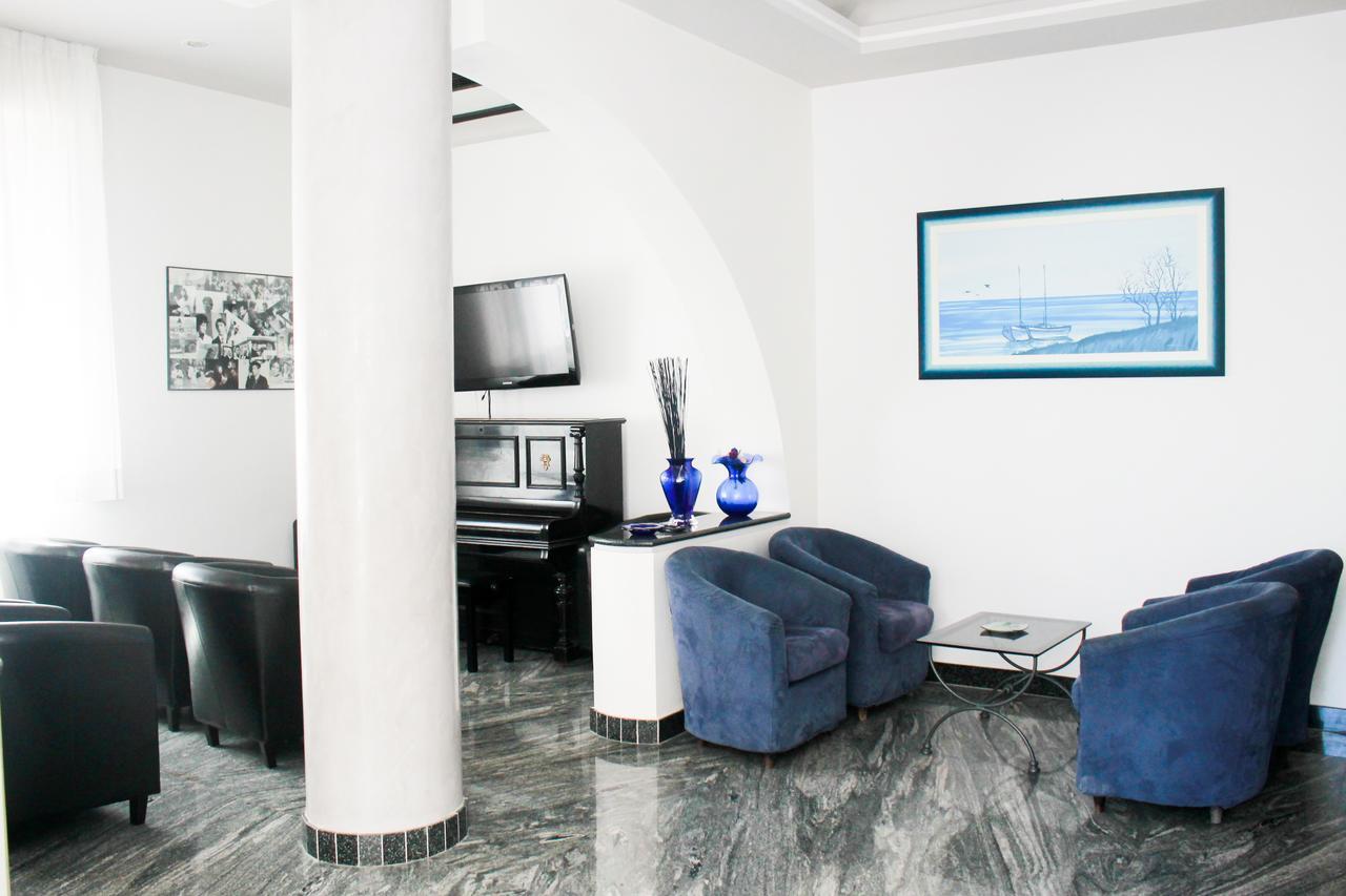 Hotel Della Motta Bellaria-Igea Marina Esterno foto