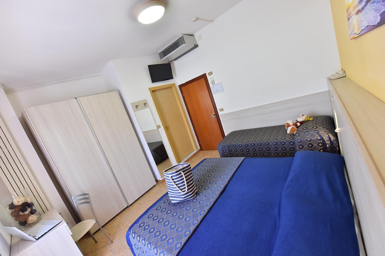 Hotel Della Motta Bellaria-Igea Marina Esterno foto