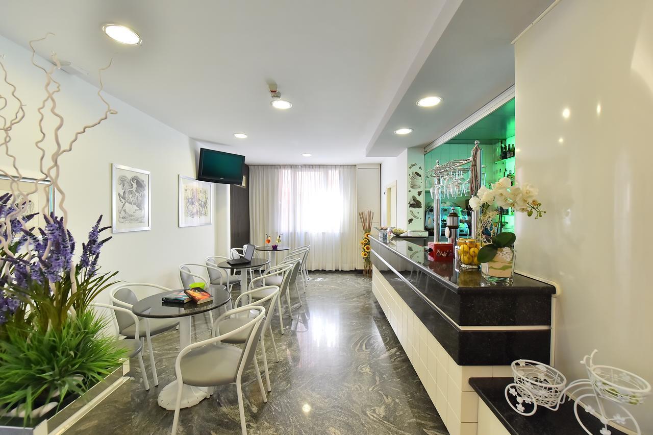 Hotel Della Motta Bellaria-Igea Marina Esterno foto