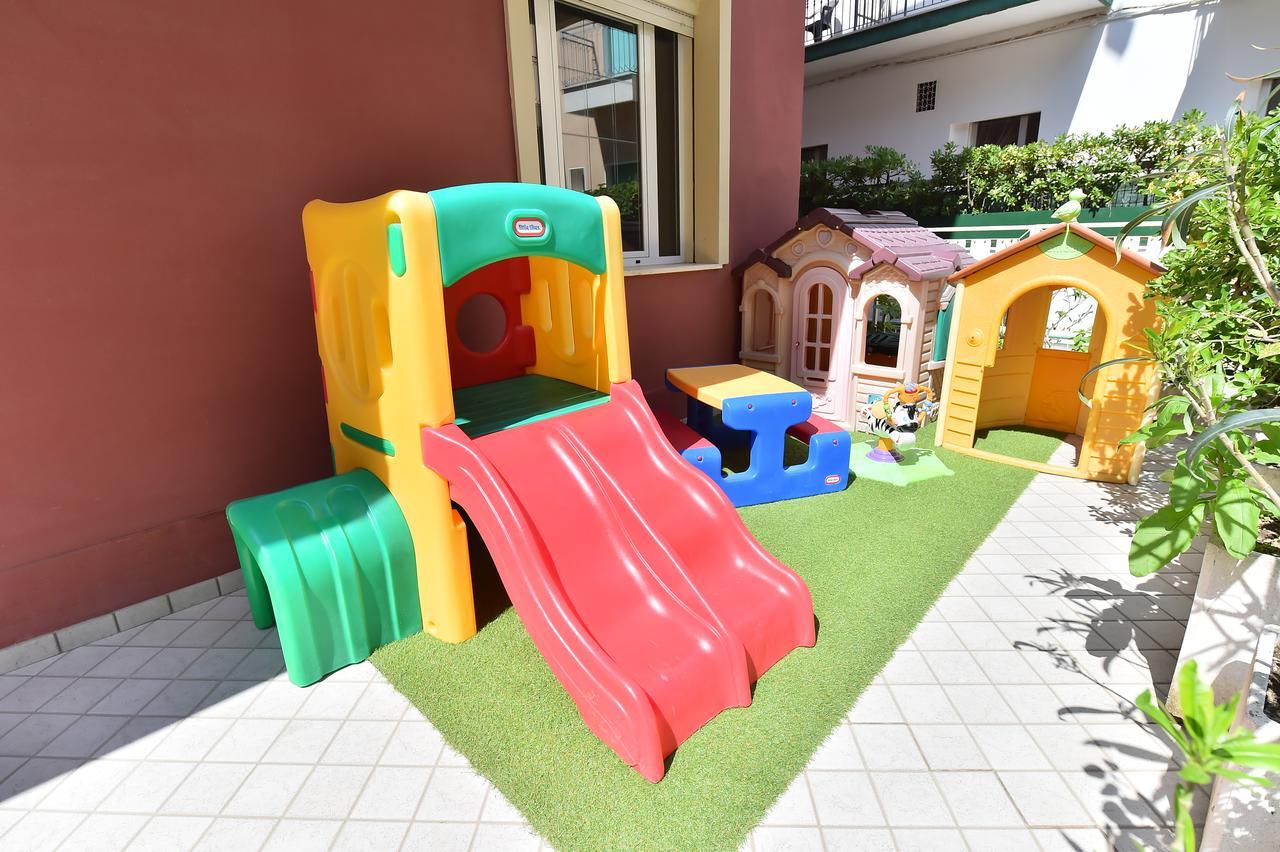 Hotel Della Motta Bellaria-Igea Marina Esterno foto
