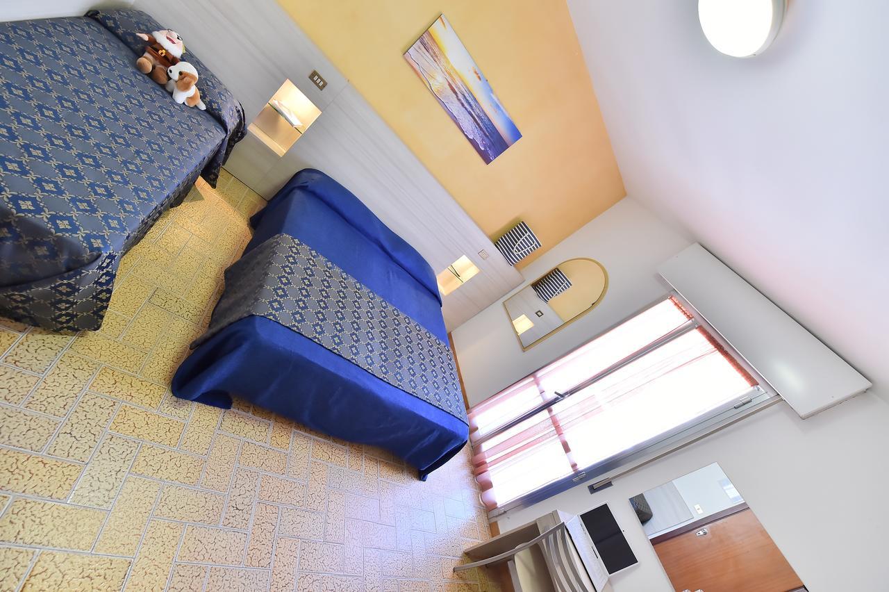 Hotel Della Motta Bellaria-Igea Marina Esterno foto